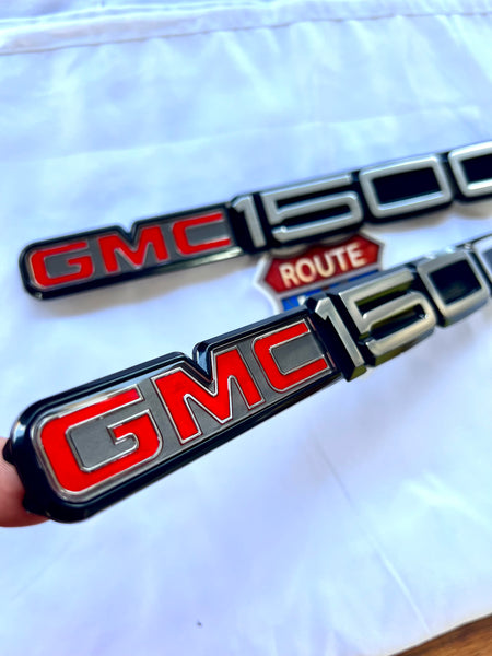 GMC1500 door emblem with buckles